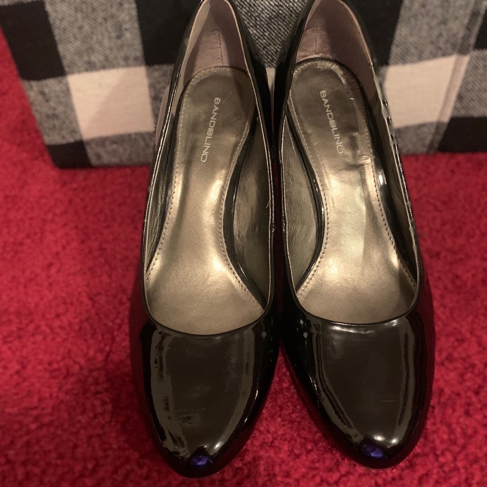 Black Patent Leather Bandolino Heels